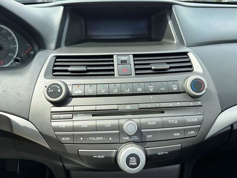 Used 2011 Honda Accord LX image 29