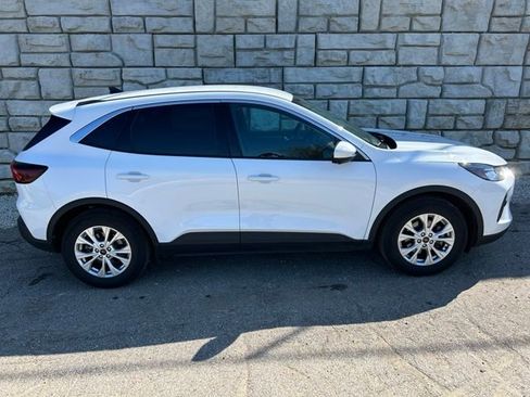 Used 2023 Ford Escape Active w/ Tech Pack #2 image 6