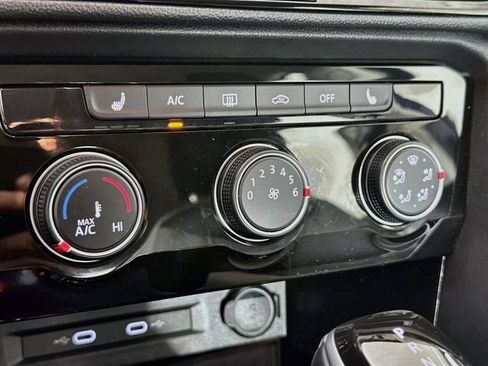 Certified 2024 Volkswagen Taos S AWD/4WD image 16