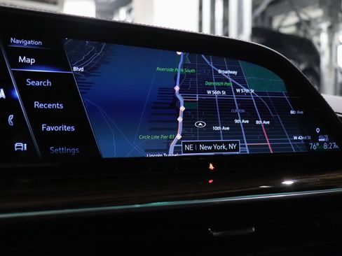 Used 2022 Cadillac Escalade ESV Premium Luxury image 39