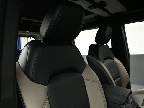 Certified 2024 Ford Bronco Wildtrak image 31