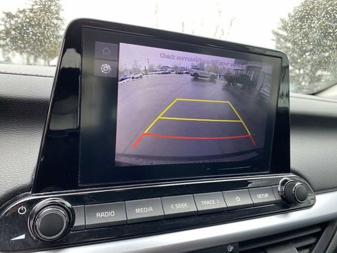 Used 2022 Kia Forte LXS image 11