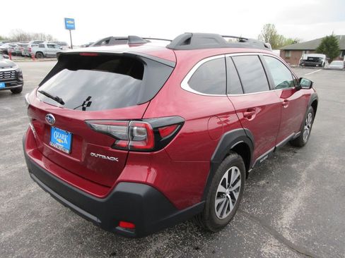 Used 2024 Subaru Outback Premium image 5