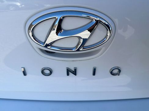 Used 2019 Hyundai Ioniq SEL image 39