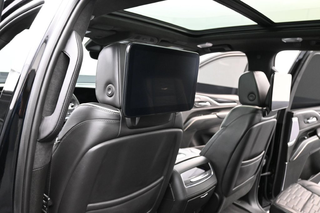 Used 2023 Cadillac Escalade V w/ LPO, ONYX Package AWD/4WD image 12