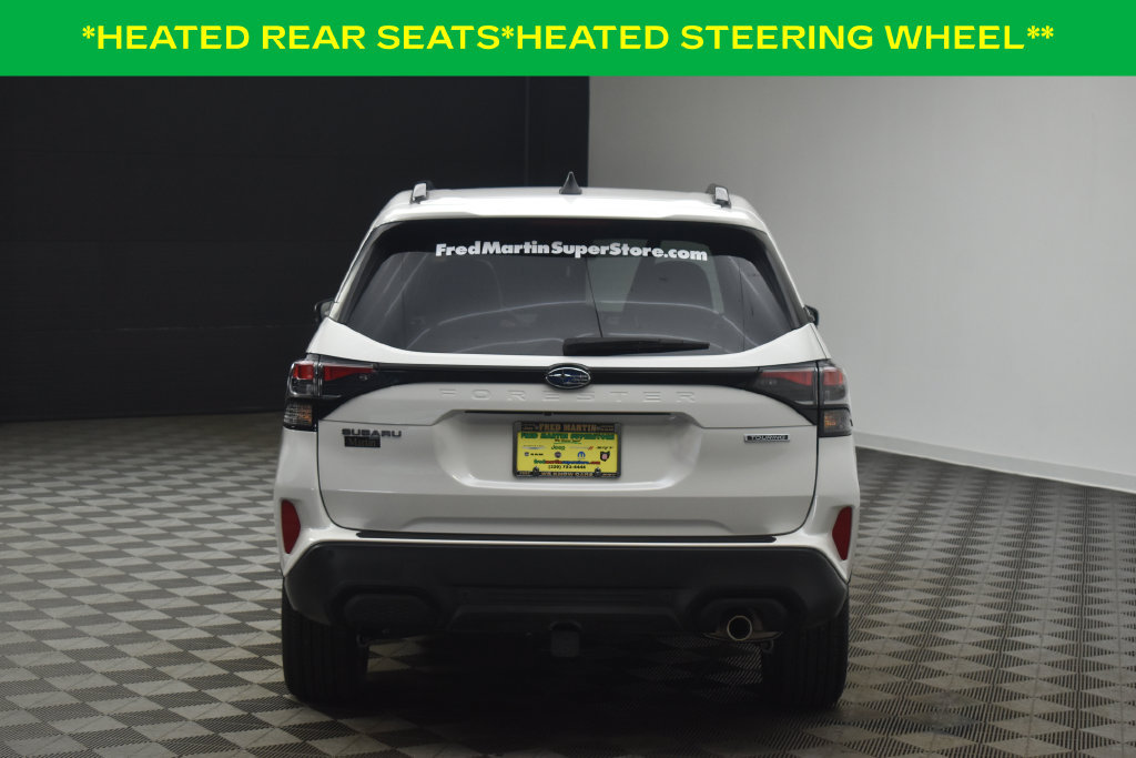 Used 2025 Subaru Forester Touring AWD/4WD image 6