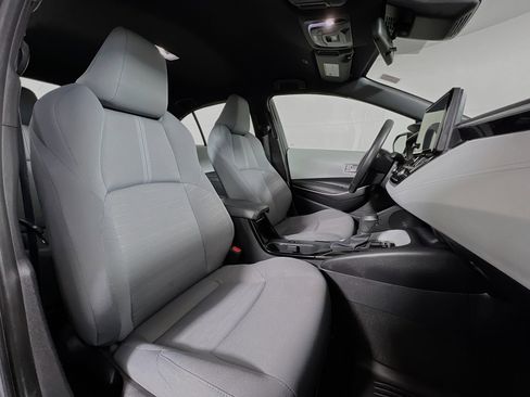 Certified 2025 Toyota Corolla SE FWD image 23