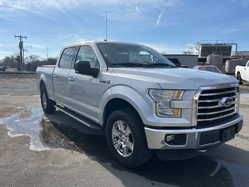 Used 2015 Ford F150 XLT w/ Equipment Group 302A Luxury image 3