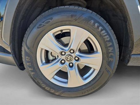 Used 2023 Toyota RAV4 XLE w/ Convenience Package FWD image 24