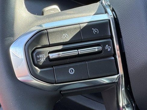 New 2026 GMC Acadia Elevation image 10