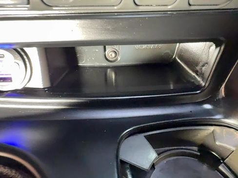 Used 1998 Chevrolet Corvette Convertible w/ Memory Pkg RWD image 37