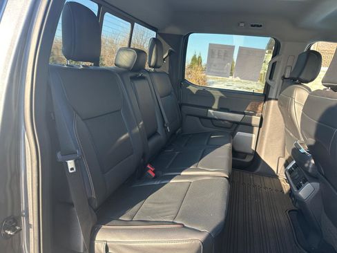 Used 2023 Ford F150 Lariat w/ FX4 Off-Road Package image 31