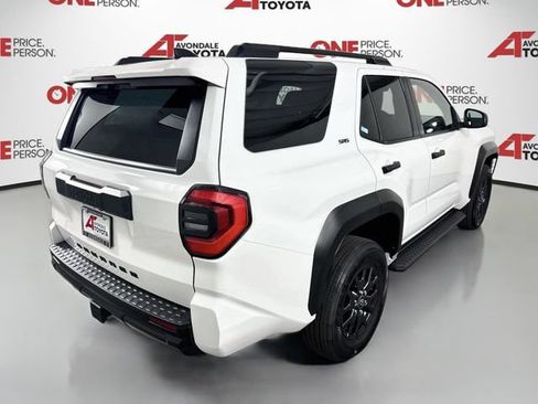 Certified 2025 Toyota 4Runner SR5 AWD/4WD image 8