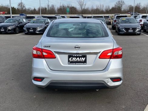 Used 2017 Nissan Sentra S image 6