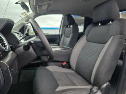Used 2017 Toyota Tundra SR5 RWD image 25
