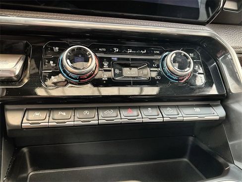 Certified 2023 GMC Sierra 1500 Denali w/ Denali Reserve Package image 17