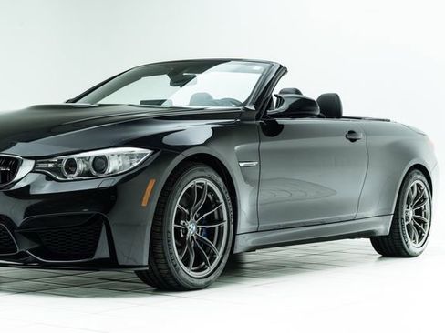 Used 2015 BMW M4 Convertible image 8