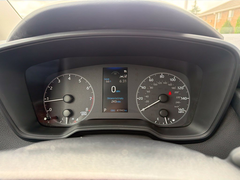 Used 2025 Toyota Corolla LE FWD image 65
