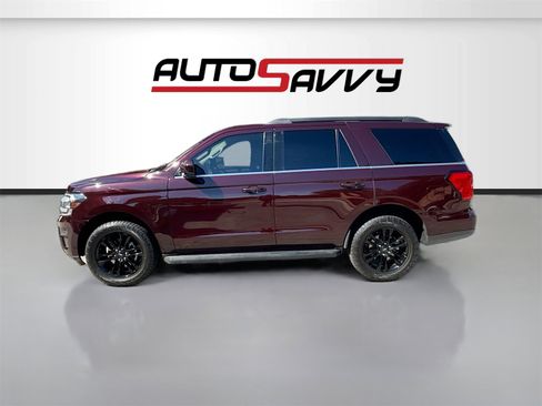 Used 2024 Ford Expedition XLT image 4