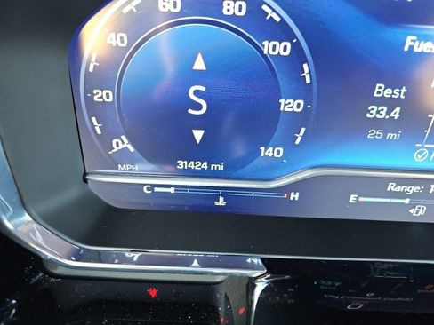 Used 2024 Chevrolet Silverado 1500 LT image 22