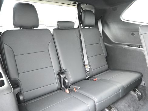 Used 2026 Buick Enclave Preferred FWD image 33