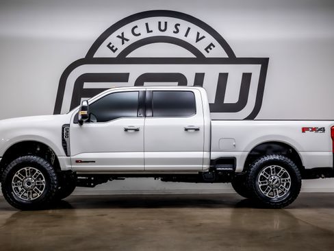 Used 2026 Ford F350 Platinum w/ Platinum Plus Package image 5