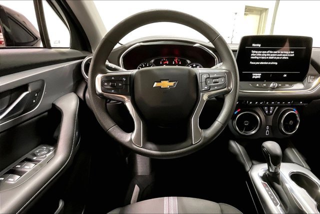 Used 2025 Chevrolet Blazer LT FWD image 5