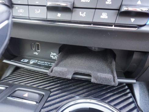 Used 2024 Maserati Ghibli Trofeo image 34