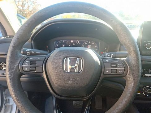 Certified 2023 Honda Accord EX image 19