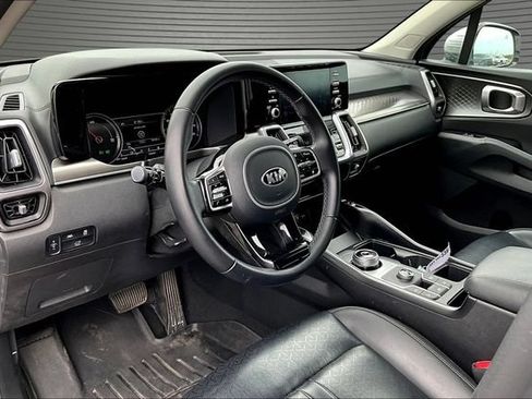 Used 2021 Kia Sorento EX FWD image 17