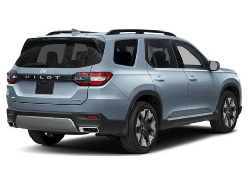 Used 2026 Honda Pilot Touring image 5