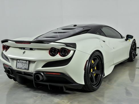 Used 2020 Ferrari F8 Tributo RWD image 9