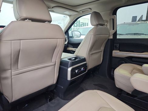 Certified 2023 Ford Expedition Limited image 24