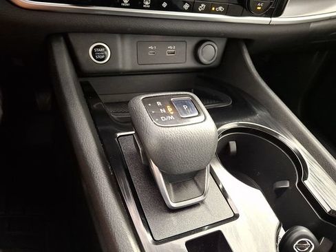 Used 2021 Nissan Rogue SV AWD/4WD image 18