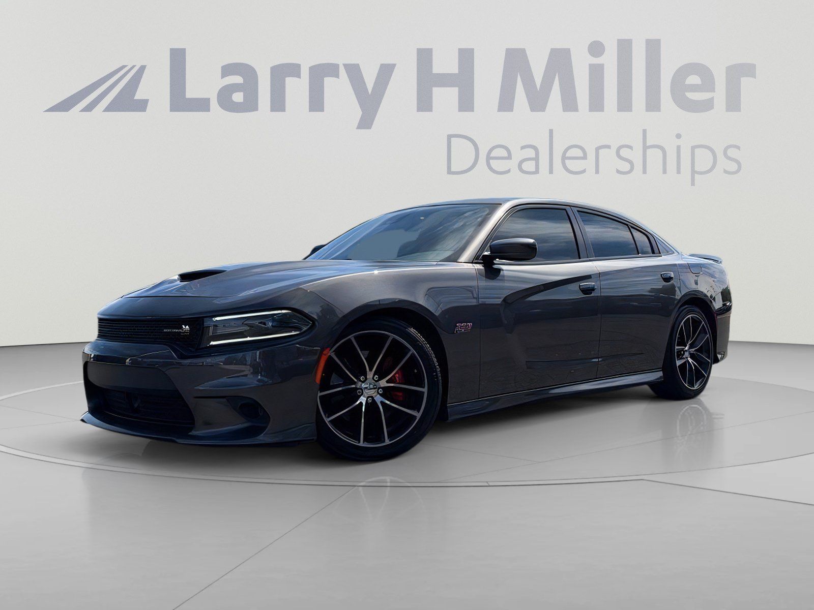 Used 2016 Dodge Charger R/T Scat Pack w/ Technology Group RWD image 1