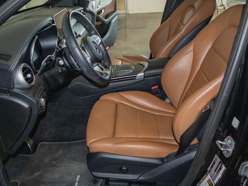 Used 2020 Mercedes-Benz GLC 300 4MATIC Coupe image 7