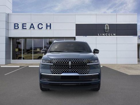 New 2025 Lincoln Navigator L Reserve image 7
