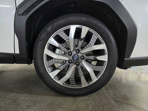 Used 2025 Subaru Forester Touring image 9