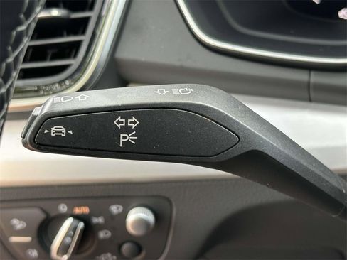 Used 2021 Audi Q5 e Prestige image 16