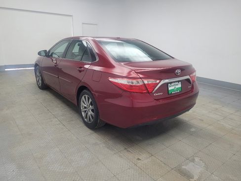 Used 2015 Toyota Camry XLE w/ Moonroof Package image 5