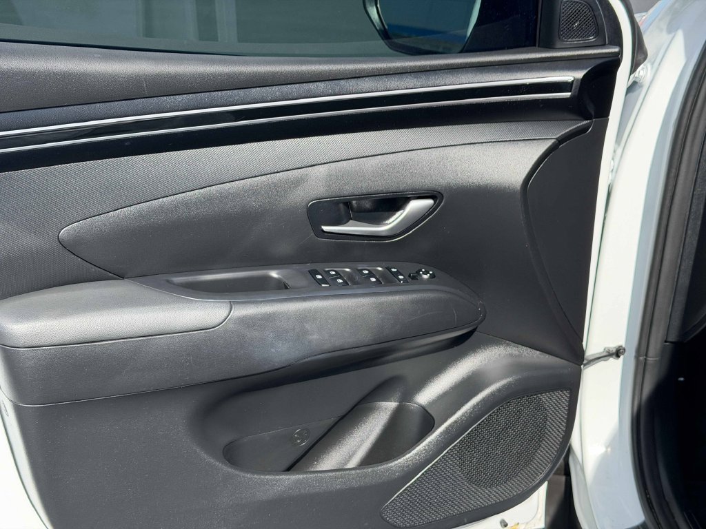 Used 2022 Hyundai Tucson SEL w/ Cargo Package AWD/4WD image 28