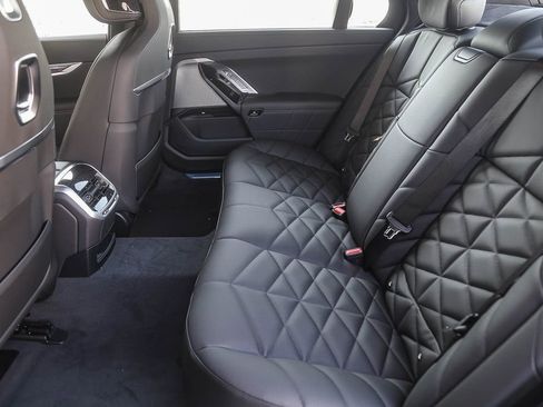 New 2026 BMW 740i w/ Premium Package RWD image 15