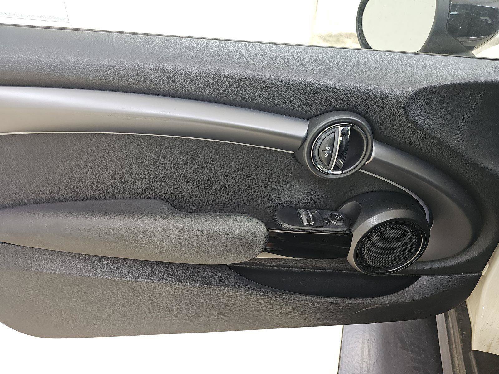 Used 2022 MINI Cooper S FWD image 8