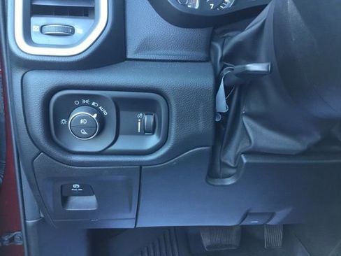 Used 2023 RAM 1500 Big Horn image 30