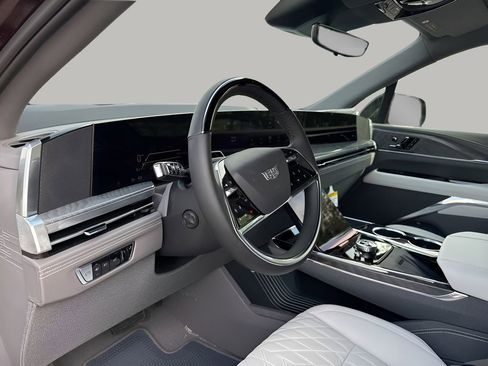 New 2025 Cadillac Escalade IQ Sport 1 w/ LPO, ONYX Package AWD/4WD image 16