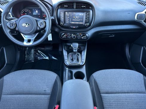 Used 2021 Kia Soul S image 13