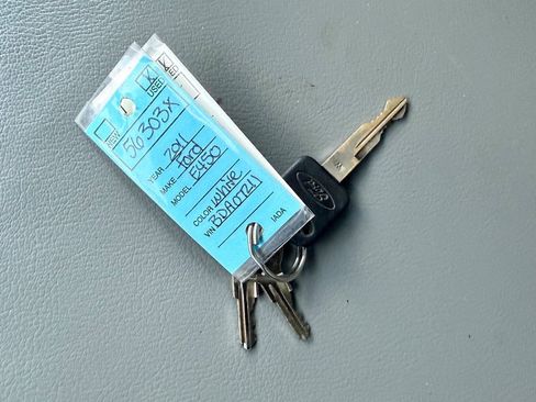 Used 2011 Ford E-450 and Econoline 450 Super Duty image 28