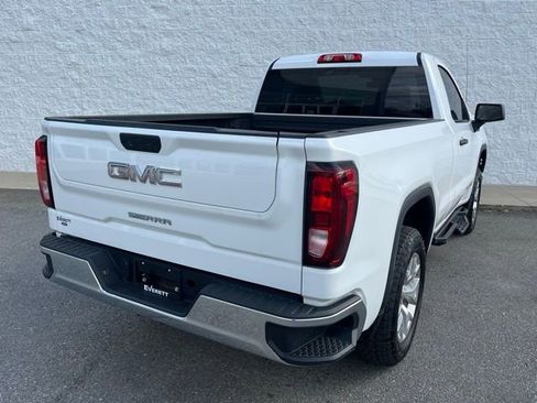 Used 2024 GMC Sierra 1500 Pro w/ Convenience Package image 7