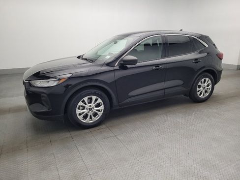 Used 2023 Ford Escape Active image 2