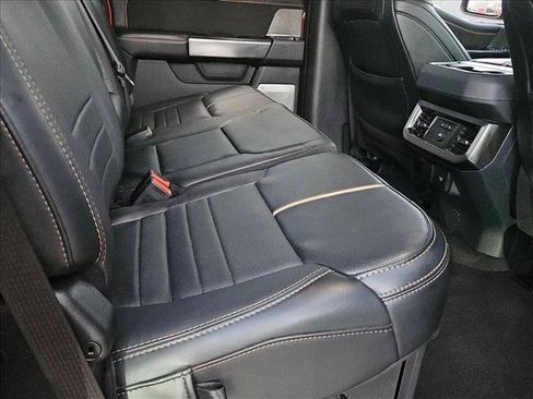 Used 2024 Ford F250 Platinum w/ FX4 Off-Road Package AWD/4WD image 20